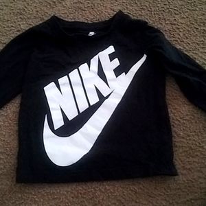 Nike tee